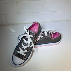 Converse All Stars Kids in Gray and Pink